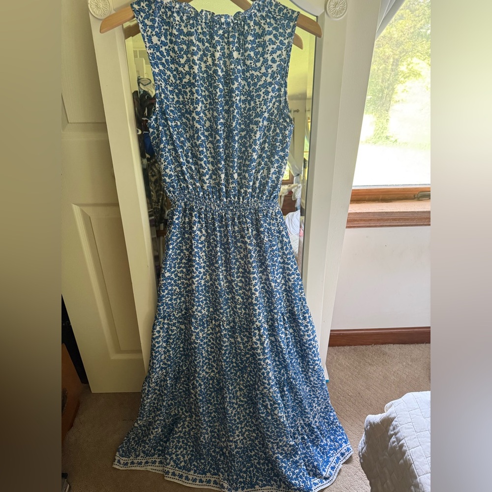 Max Studio Sleeveless Tiered Maxi Dress Women’s S Blue Floral Print White Black - Picture 3 of 5